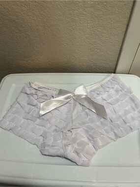 Daisy Corsets White Ruffle Satin-Bow Boyshorts